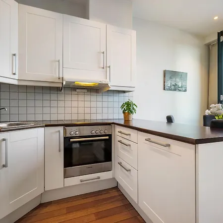 Central Seafront Apartments With Parking And Self Check-In! Bergen Room photo